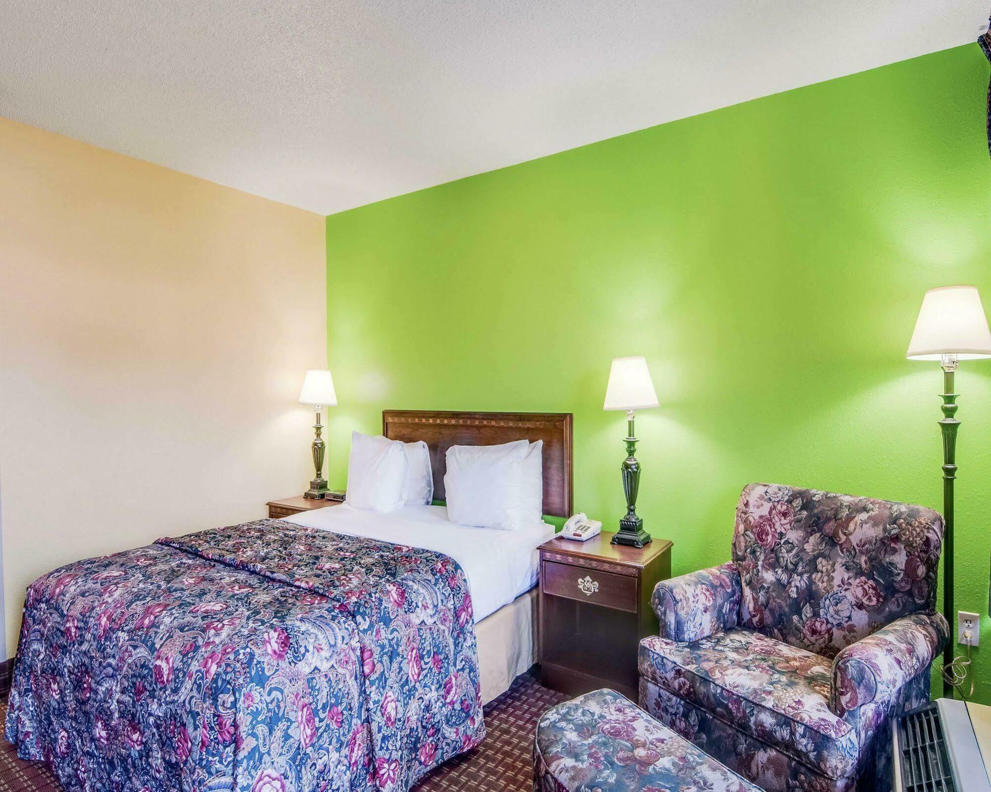 Econo Lodge Marion I-81 Exteriér fotografie