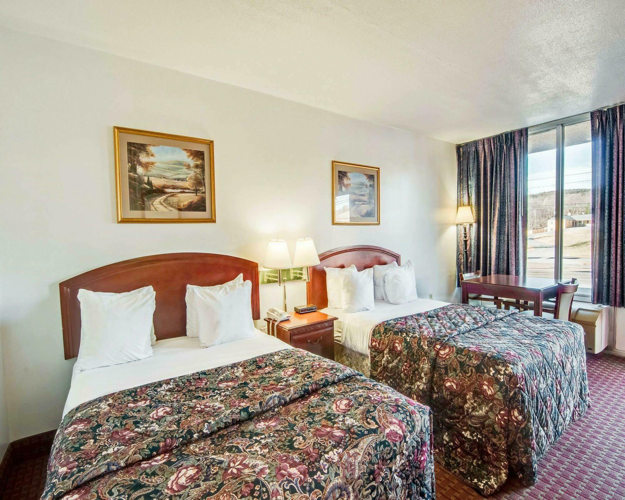 Econo Lodge Marion I-81 Exteriér fotografie